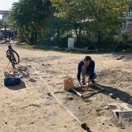 Collecting stones at Wriezener Bahnhof Berlin for the exhibition